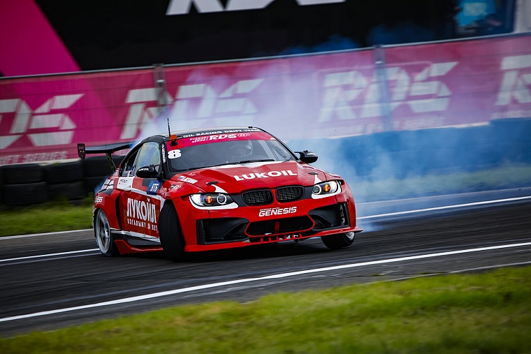 ЛУКОЙЛ Рейсинг Дрифт Тим заняла четвертое место на этапе Гран-При Российской Дрифт Серии в Красноярске.