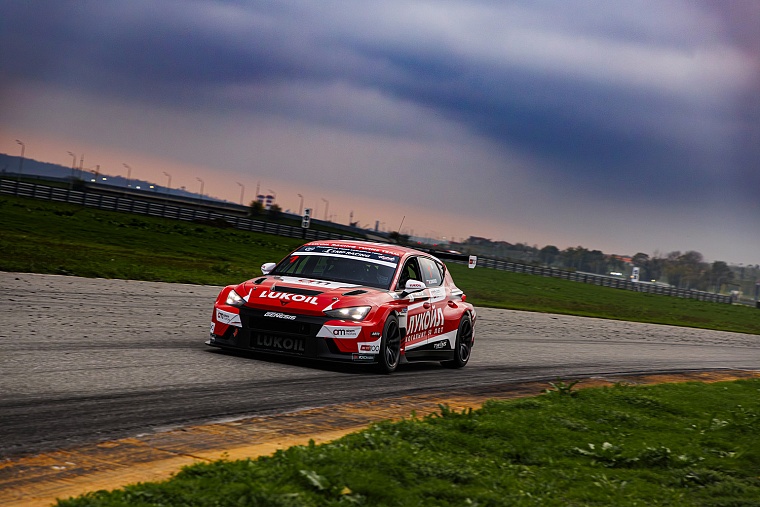 Обзорную программу о финальном этапе чемпионата России по кольцевым гонкам из Грозного смотрите в конце недели на МАТЧ ТВ.