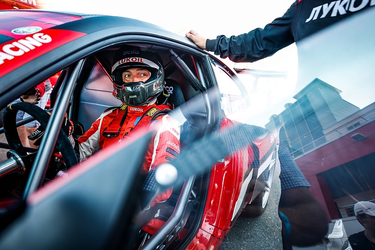 Андрею Астапову—36!